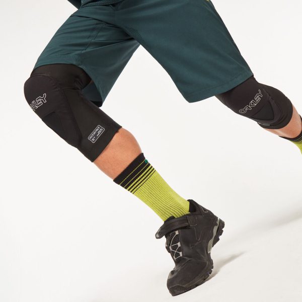 מגן ברכיים אוקלי Oakley All Mountain RZ Labs