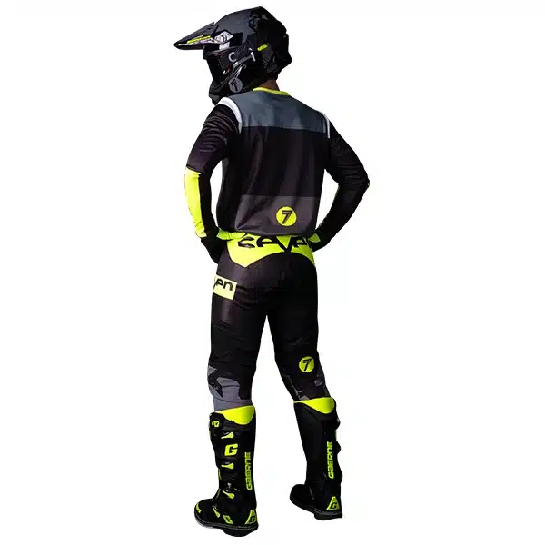 חליפת רכיבה סבן Seven Rival Barrack V24 Black