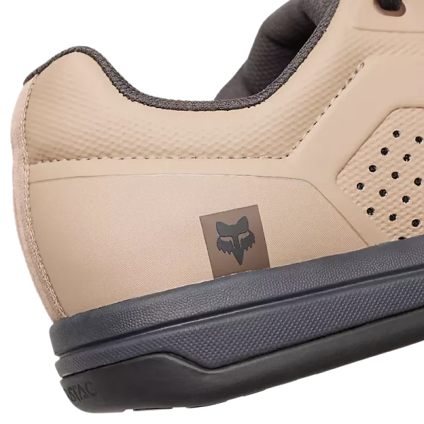 נעליים - נעלי רכיבה fox union flat בצבע חום. נעלי רכיבה שטוחות לאופניים ויום יום