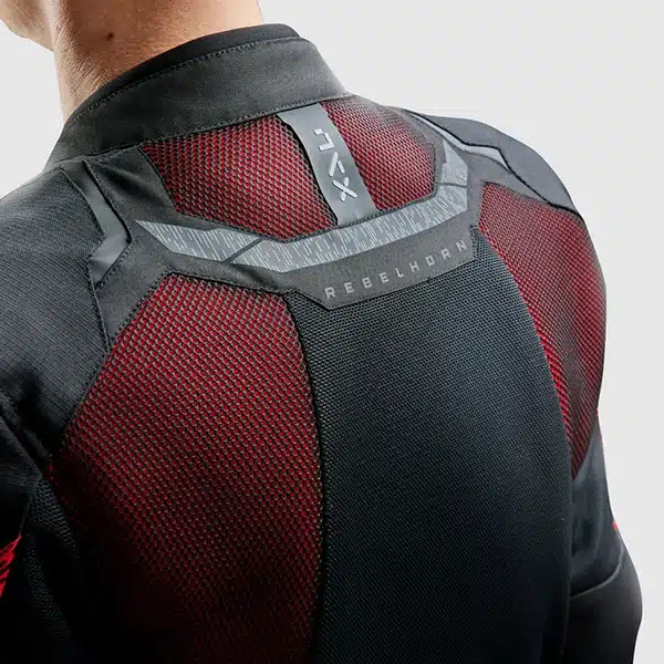 מעיל רכיבה ספורטיבי שחור אדום רבל הורן REBELHORN JAX קרוב אחורה
