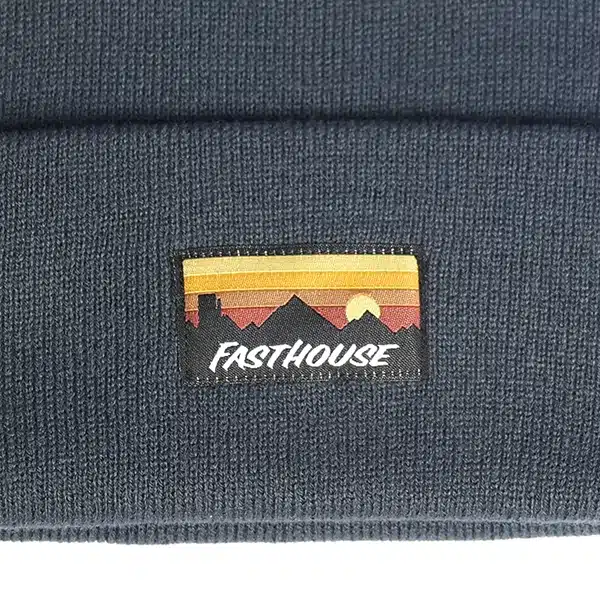 כובע גרב פסטהאוס כחול FASTHOUSE Silhouette Beanie Midnight Navy עיצוב מקרוב