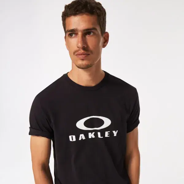 חולצה קצרה אוקלי שחור OAKLEY O BARK 2.0 דוגמן מקדימה מקרוב