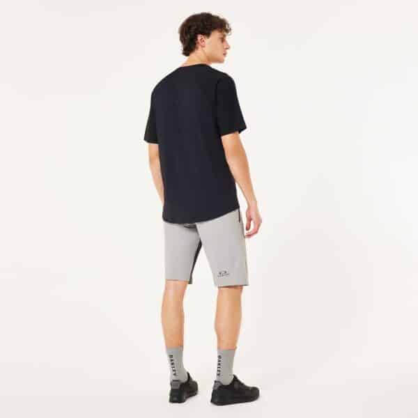 מכנס רכיבה אפור אוקלי FREE RIDE LINED SHORT