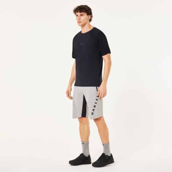 מכנס רכיבה אפור אוקלי FREE RIDE LINED SHORT