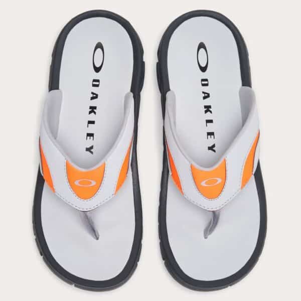 כפכפים אוקלי אפור/כתום OAKLEY O COIL SANDAL זוג מקדימה