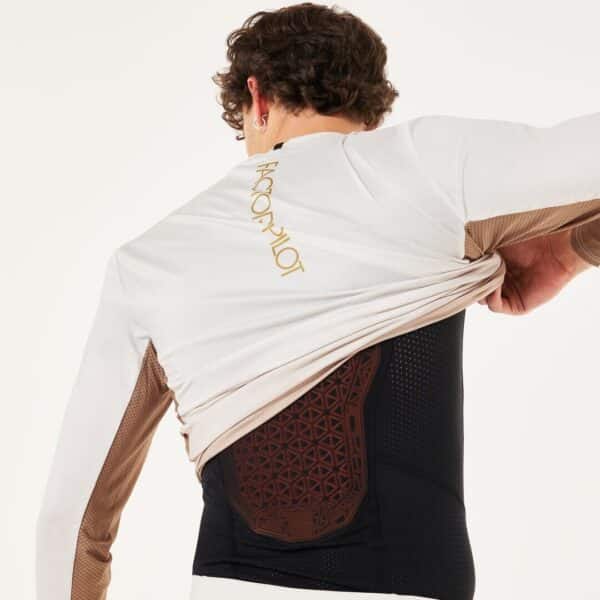 חליפת לחץ קצרה אוקלי שחור OAKLEY DROP IN D3O FULL IMPACT SHIRT