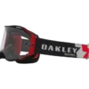 משקפי Airbrake MTB – צד ימין עם גרפיקה בגווני אדום ולבן ולוגו Oakley