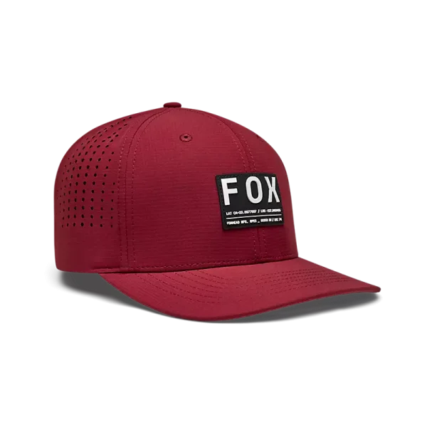 NON STOP TECH FLEXFIT כובע פוקס מקדימה