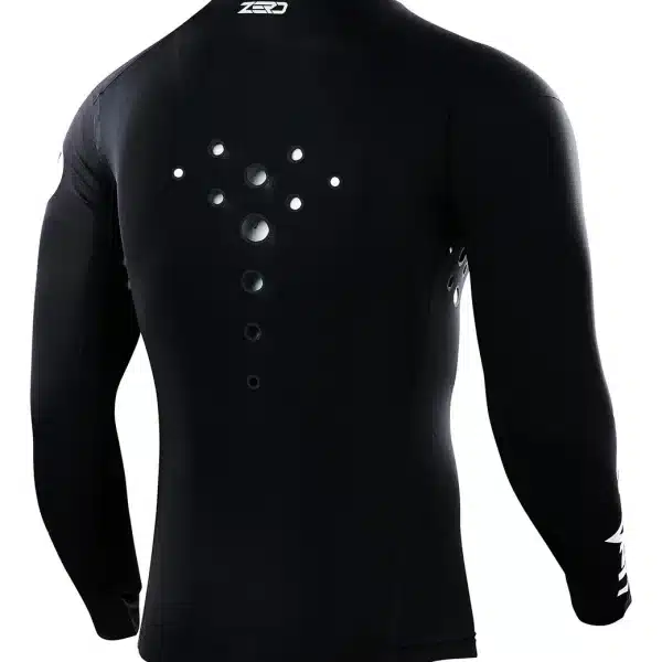 Seven Zero Laser Cut חולצה מאחורה