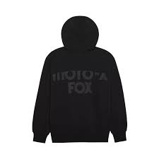 מבט אחורי על קפוצ׳ון Fox עם כובע ושרוך מתכוונן