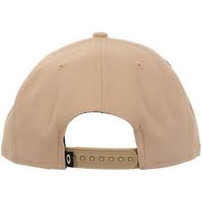 כובע Oakley Mark II Novelty Snapback מבט קדמי תקריב על לוגו Oakley Mark II בחזית מבט צד על מבנה 6 הפאנלים של הכובע מבט אחורי על סגירת Snapback המתכווננת