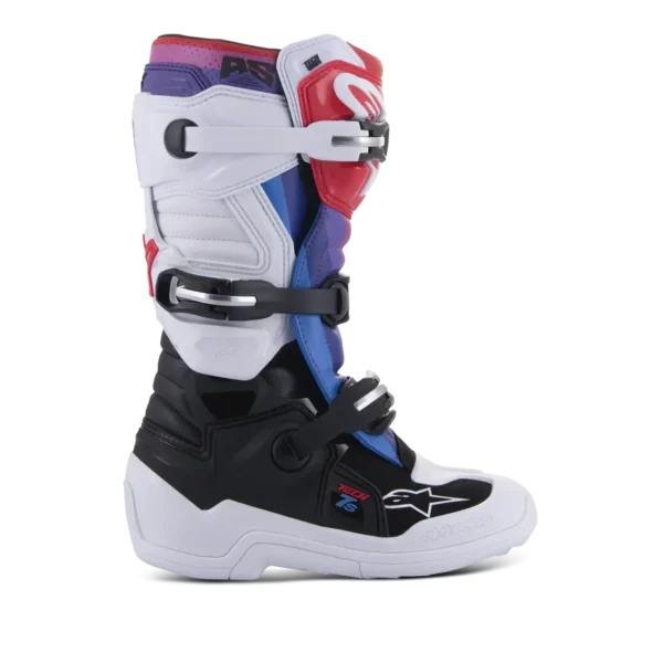 מגפיים לילדים אלפינסטארס טק 7s לבן/שחור/ריינבו - Alpinestars Tech 7s Youth White/Black Rainbow תצוגה חיצונית עם אבזמים