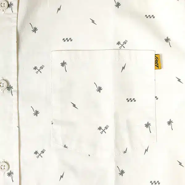 חולצה מכופתרת קצרה פסטהאוס גיר – Fasthouse Retrospect SS Button Up Chalk כיס קדמי מקרוב