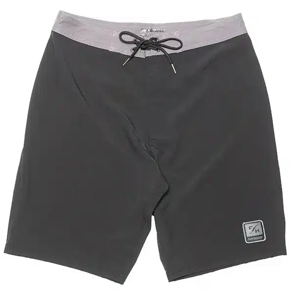 מכנס גלישה פסטהאוס שחור – Fasthouse Stealth 21" Boardshort Black מקדימה