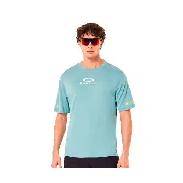 OAKLEY Seeker Flow SS Jersey חולצת אוקלי לאופניים מקרוב אל הגוף