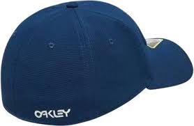 מבט צד על מבנה 6 פאנלים עם חורי אוורור מבט אחורי על גזרה סגורה עם פס ספיגת זיעה פנימי