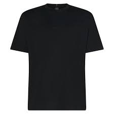 מבט קדמי לחולצה של אוקלי