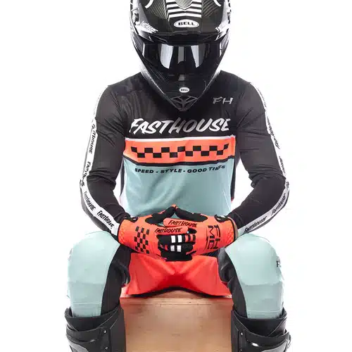 חליפת רכיבה פסטהאוס כתום/מנטה – Fasthouse Elrod Formula דוגמן בישיבה