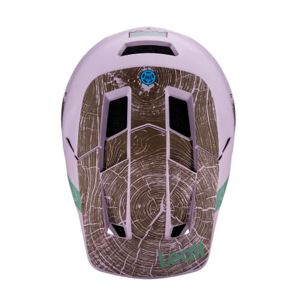 קסדת LEATT Gravity 2.0 – מבט עליון המציג את פתחי האוורור והעיצוב הגרפי בהשראת טבעות עץ