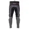 מכנס Fasthouse Elrod Storm Pant מבט קדמי מבט צד על פאנלי Stretch וגזרת רכיבה ארגונומית תקריב על חיזוקי העור באזור הברכיים גרפיקת Storm עם לוגו Fasthouse בחזית