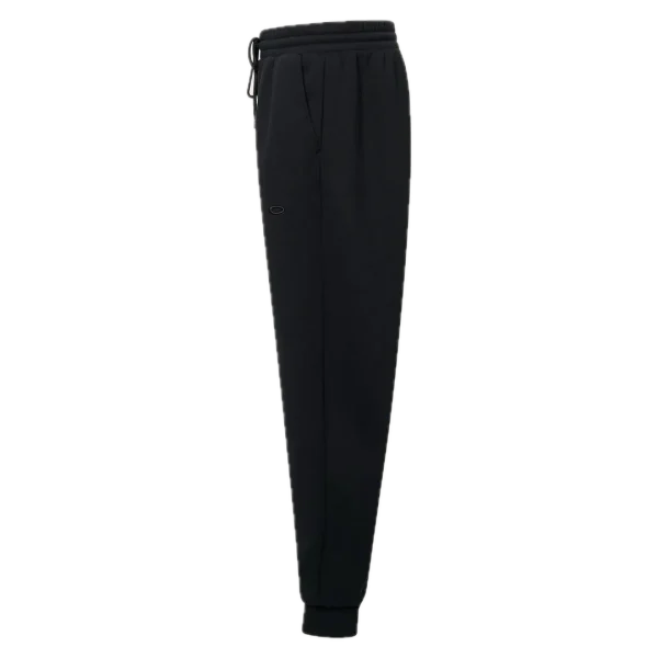 מכנס ספורט Oakley מבט צד עם כיסים תקריב על לוגו Oakley Ellipse בירך מבט אחורי על מכנס Oakley JOGGER 2.0 עם גזרה צרה