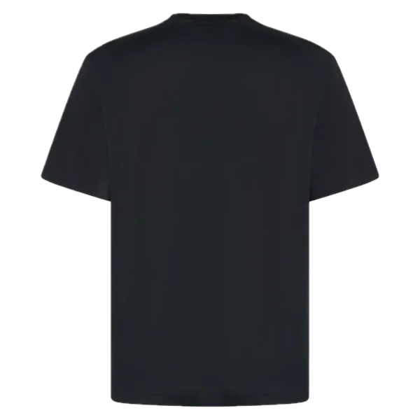 חולצת Oakley Duality B1B Tee מבט קדמי תקריב על לוגו B1B דו־גוני בחזה מבט צד על חולצת Oakley Duality B1B מבט אחורי על חולצת Oakley בגזרה Regular Fit