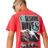 חולצת Oakley Crashing Wave Surf Tee מבט קדמי תקריב על ההדפס הגרפי של הגל ולוגו Oakley מבט צד על חולצת Oakley Crashing Wave Surf מבט אחורי על חולצת Oakley בגזרה Regular Fit