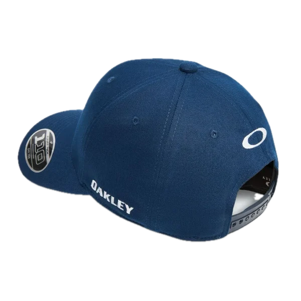 מבט צד על מבנה 6 הפאנלים של הכובע תקריב על פס הספיגה הפנימי והגזרה המתכווננת