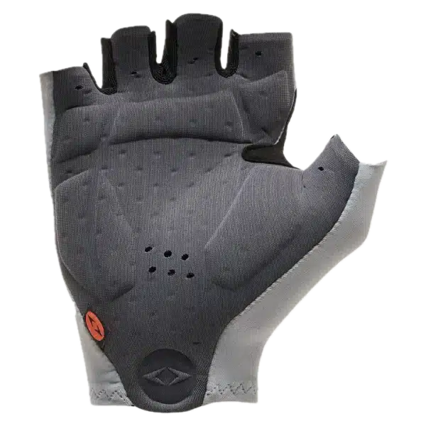 מבט צד על כפפות Oakley עם כף Clarino® תקריב על לוגו Oakley Ellipse בגב הכפפה כפפות Oakley Drops Road 2.0 במראה מלא על כידון אופניים