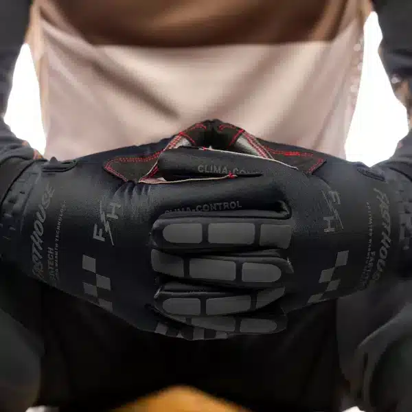 עיצוב Fasthouse Toaster בצבע Black/White