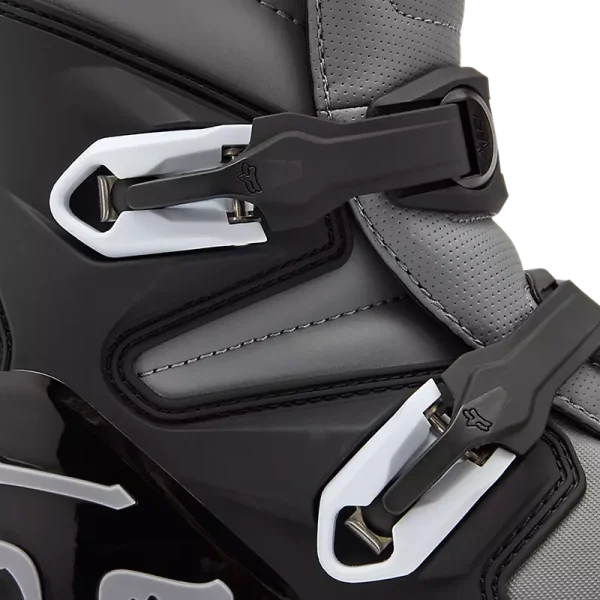 מערכת האבזמים במגפי רכיבה FOX Comp Core