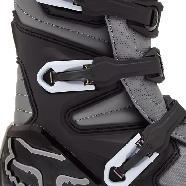 מגפי FOX Youth Comp – מערכת אבזמים מתכווננת