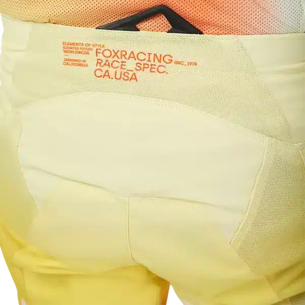 מכנסי FOX 180 Air Haze – תקריב חלק אחורי