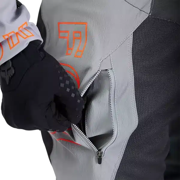 כיס צדדי במכנסי רכיבה FOX Ranger Air Off Road