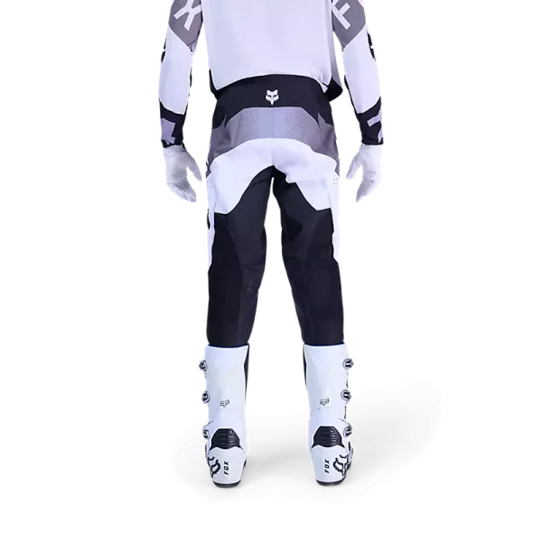 מכנסי רכיבה FOX 360 Tine – מבט אחורי