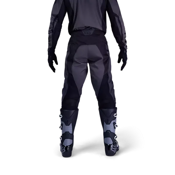 מכנסי FOX 180 Shield – מבט אחורי