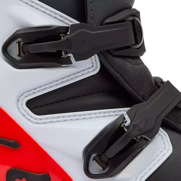 מערכת האבזמים במגפי רכיבה FOX Comp